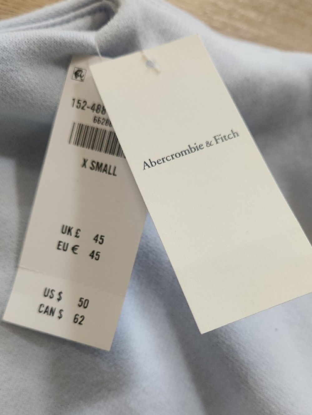 NWT Abercrombie & Fitch Pale Blue Cropped Sweatshirt - Picture 2 of 5